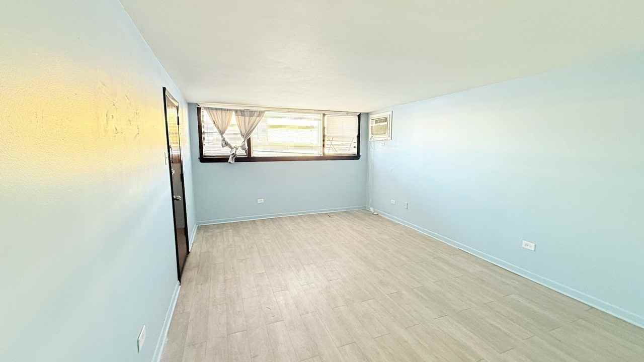 15020 Woodlawn Ave - Photo 5 of 18