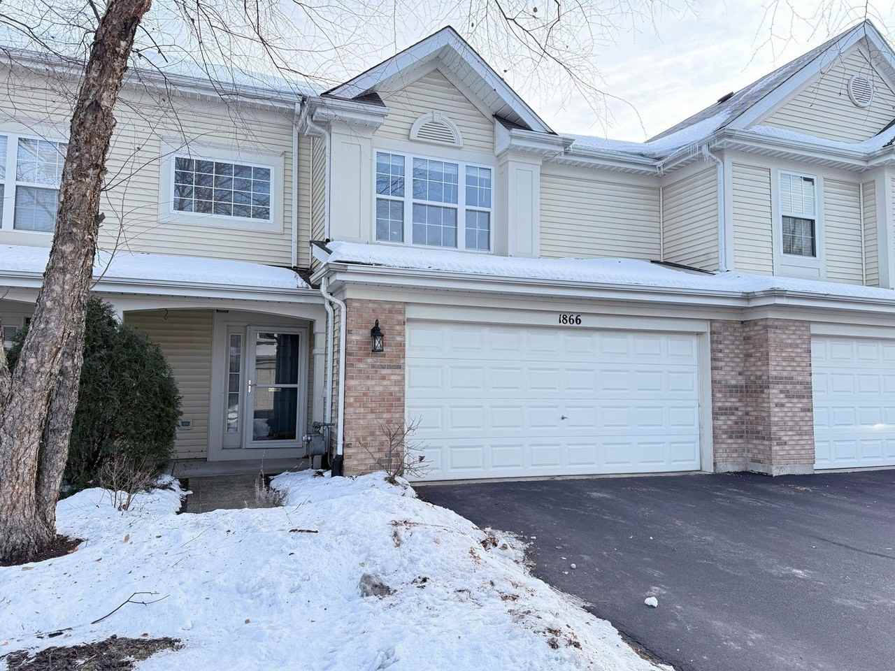 1866 Waverly Way - Photo 2 of 3