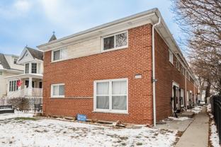 4216 N Kedvale Ave Apt D #D - Photo 1 of 1