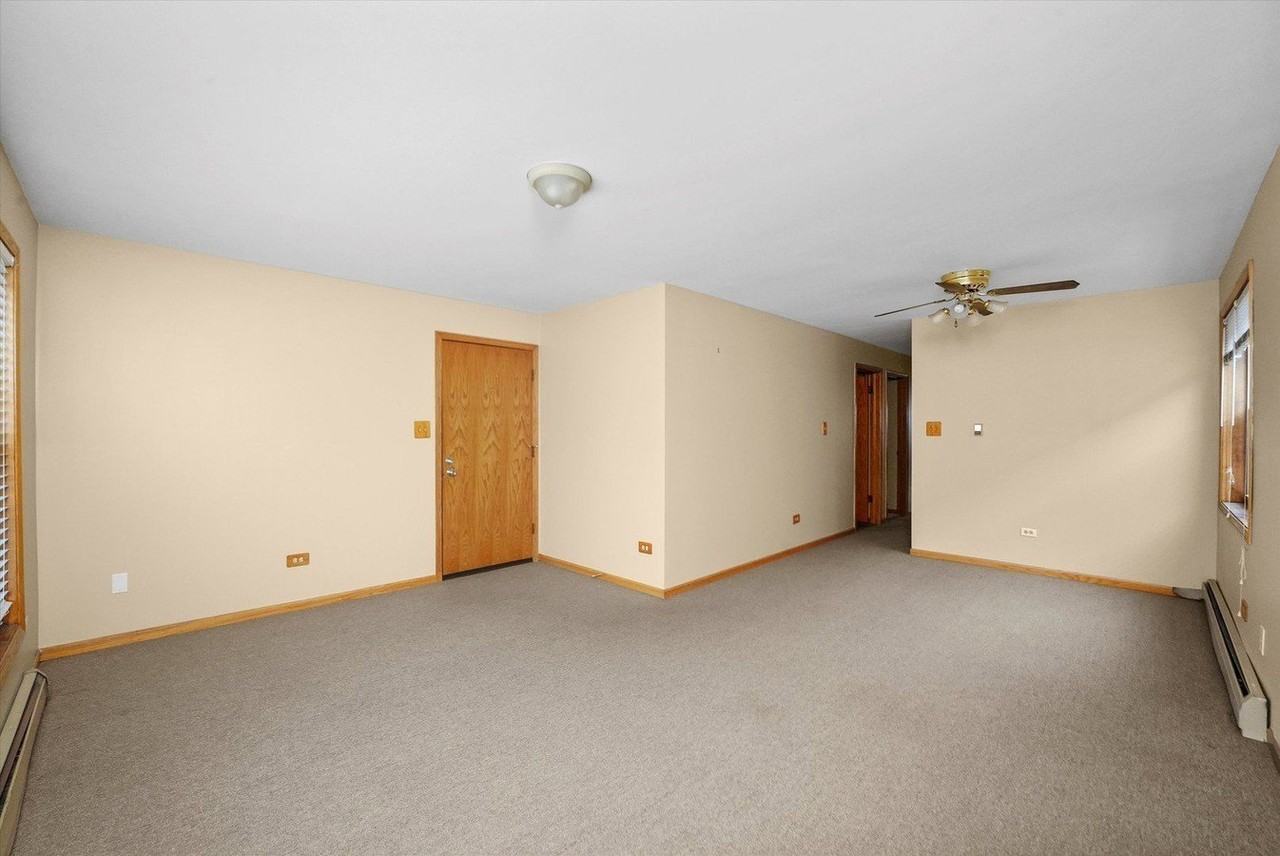 6212 S Major Ave Apt 2 #2 - Photo 2 of 13