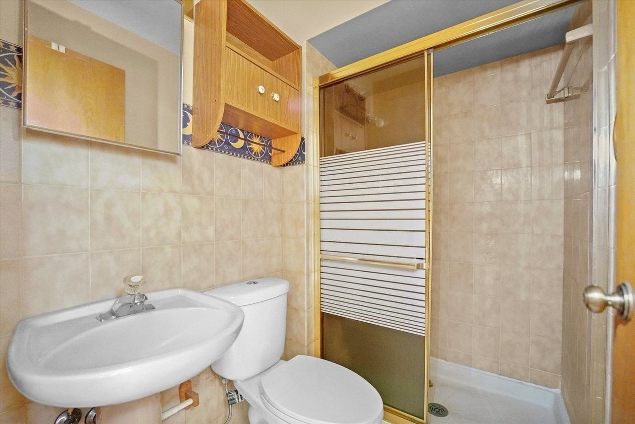 6212 S Major Ave Apt 2 #2 - Photo 7 of 13