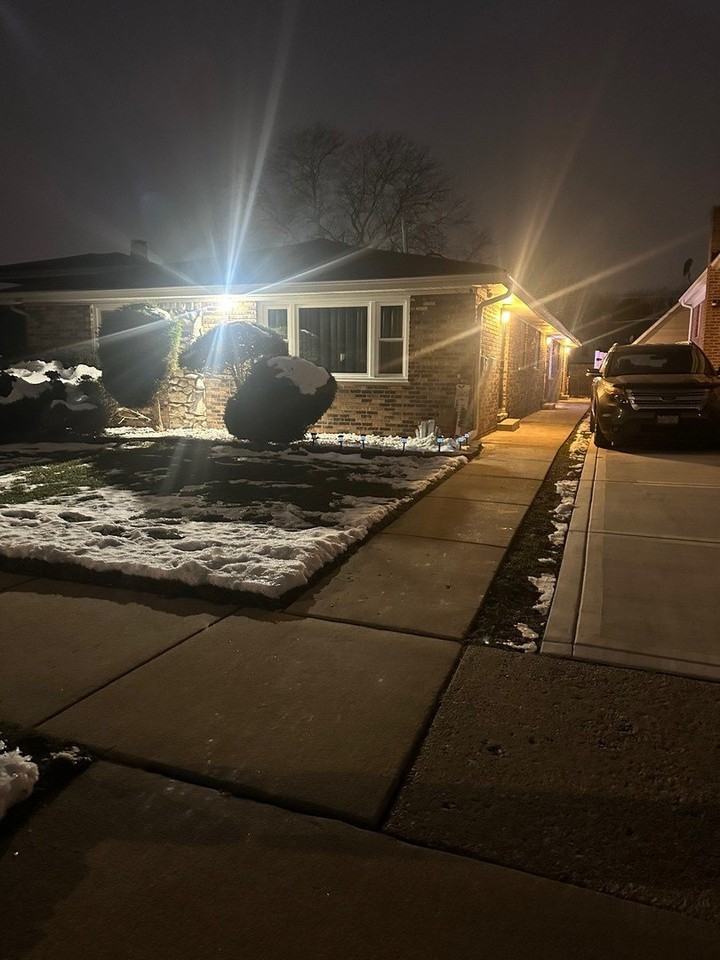 380 Mackinaw Ave Apt 1 #1 - Photo 2 of 14