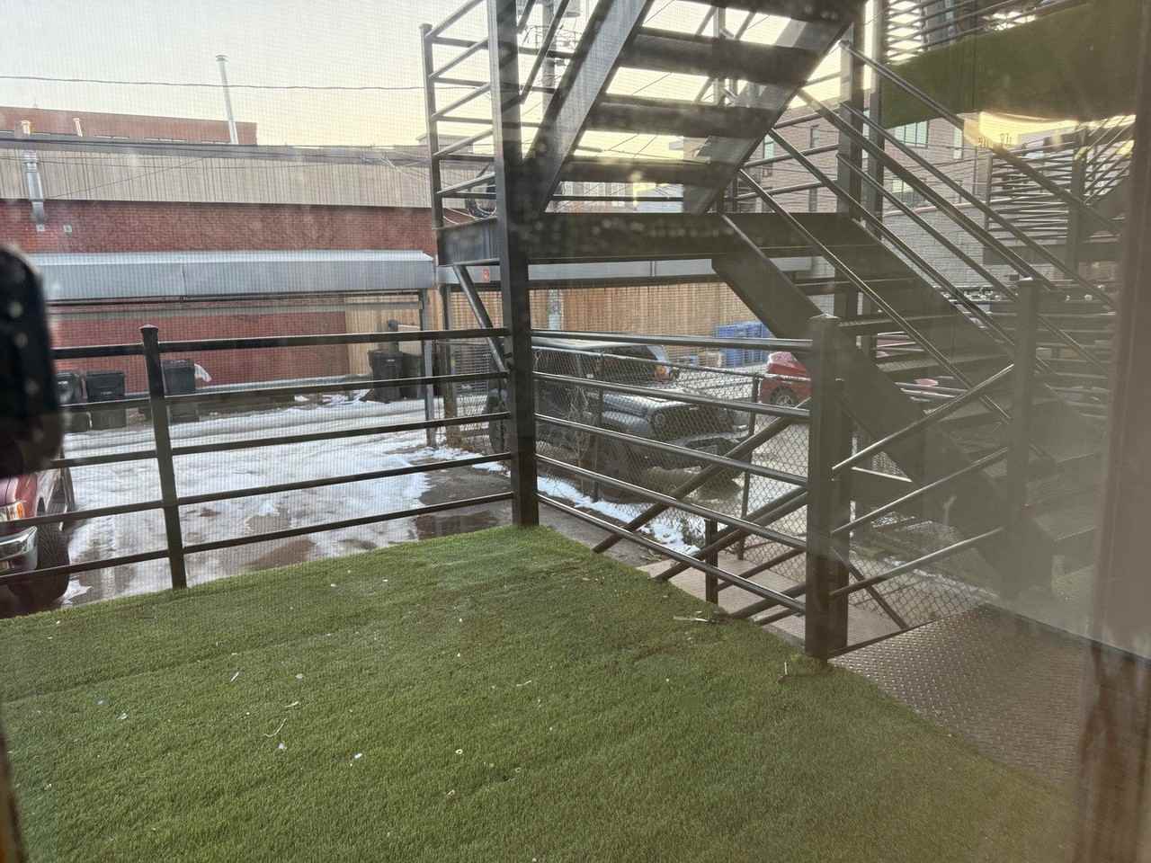 2207 W Warren Blvd Apt 1 #1 - Photo 5 of 30