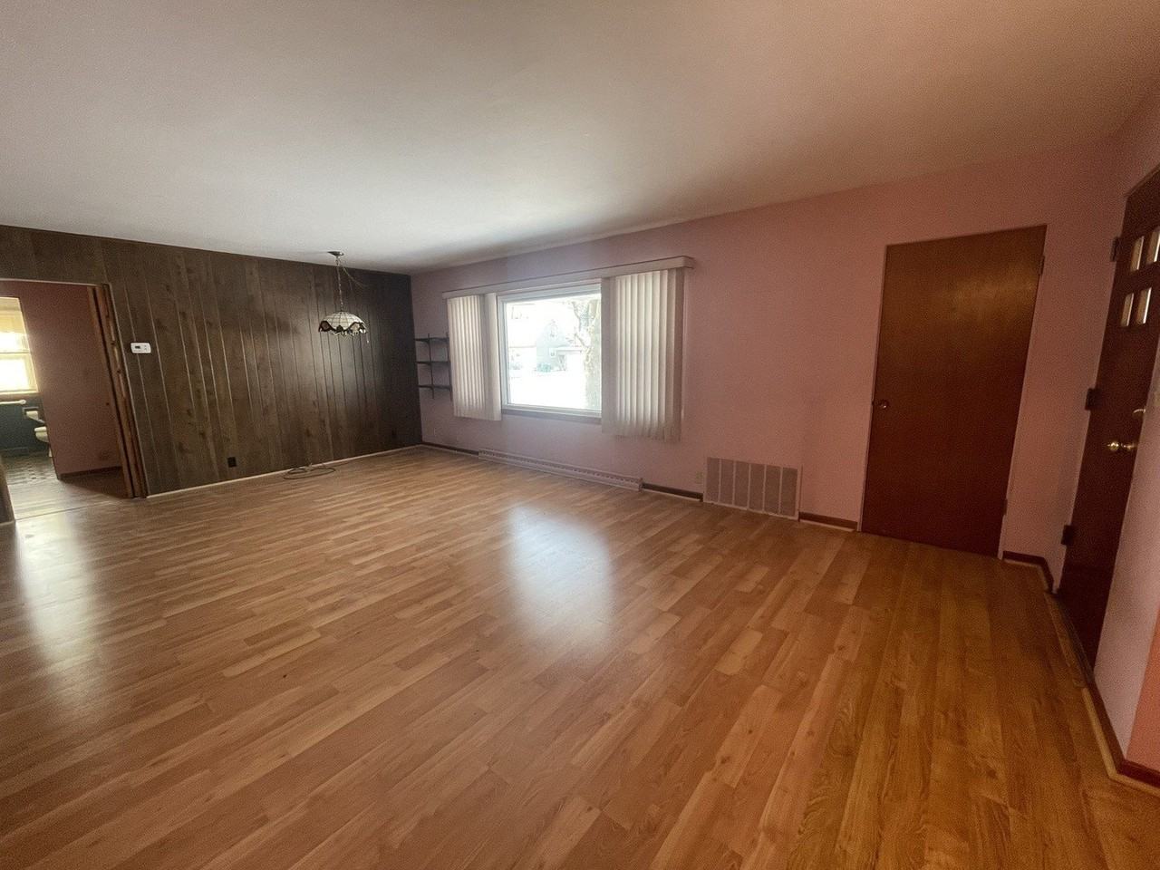 320 Thelma St - Photo 2 of 16