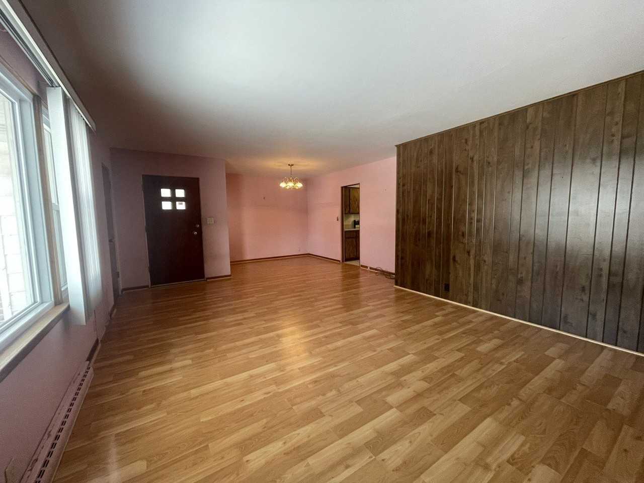 320 Thelma St - Photo 3 of 16