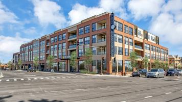 featured image of 650 Elm Pl Apt 514 #514