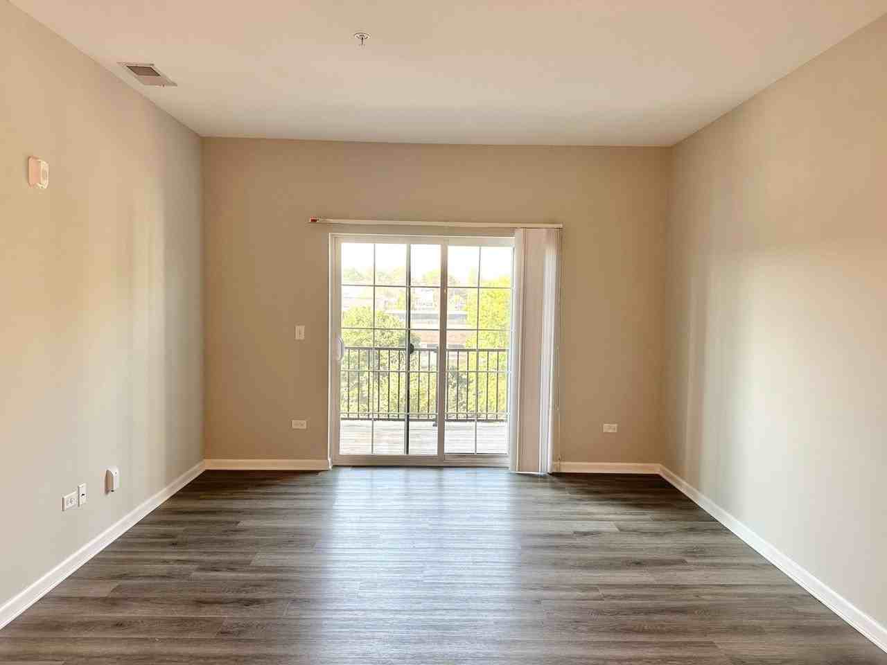 301 N Madison St Apt 2c #2C - Photo 5 of 13