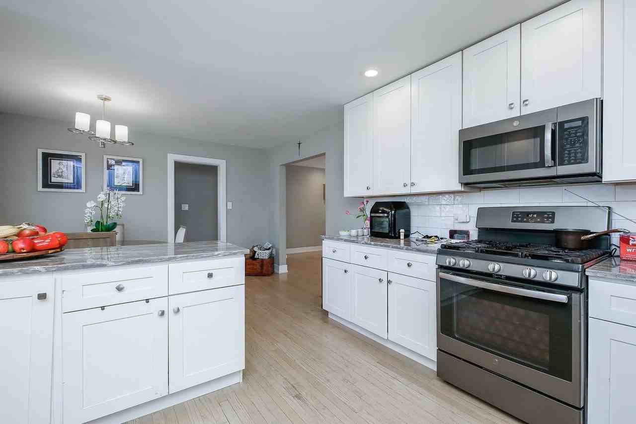 3309 York Rd - Photo 4 of 18