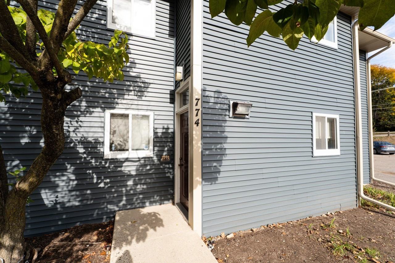 774 Terrace Ct Apt T #T - Photo 2 of 27