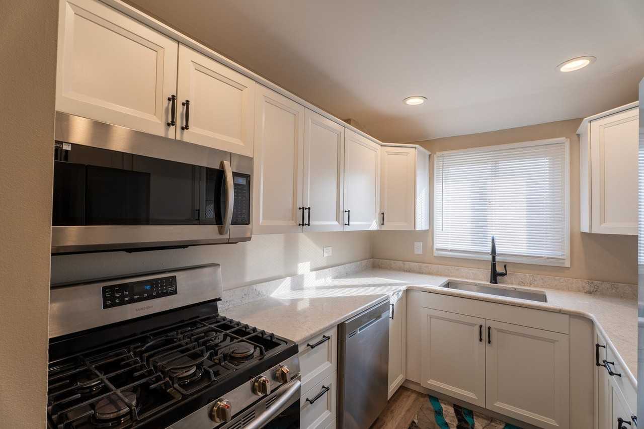 774 Terrace Ct Apt T #T - Photo 3 of 27