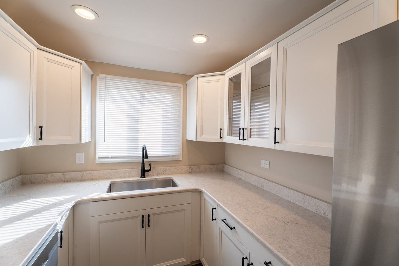 774 Terrace Ct Apt T #T - Photo 4 of 27