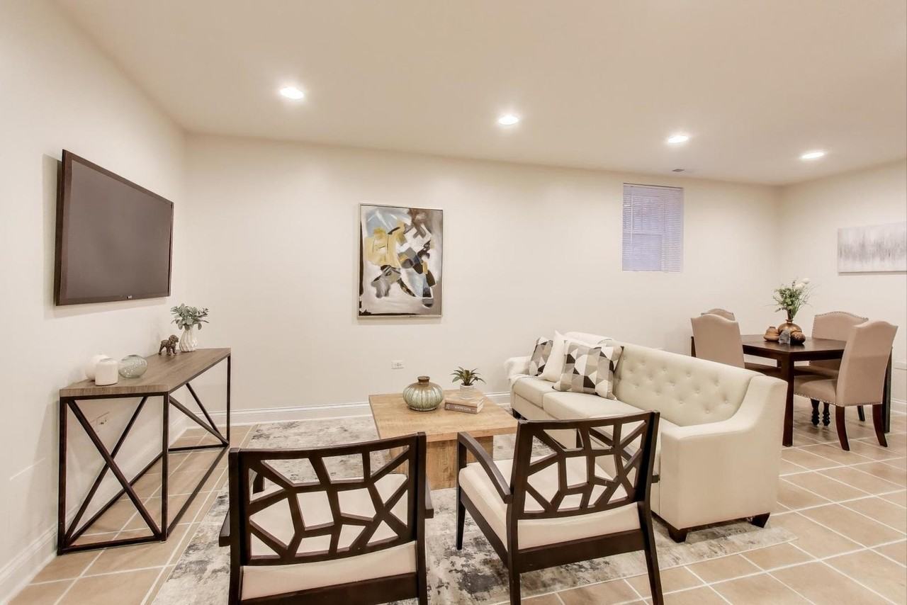 6170 N Winchester Ave Apt G #G - Photo 4 of 18