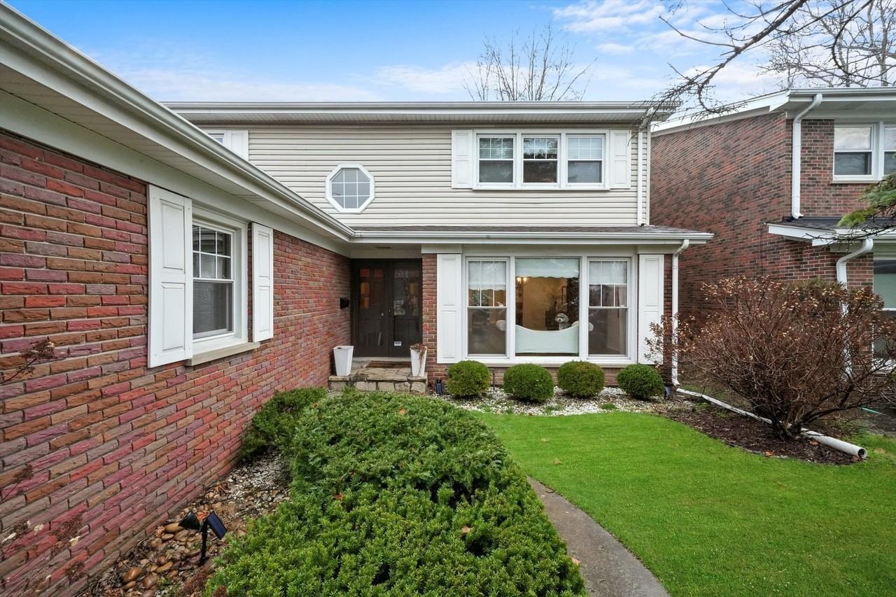 5238 Pratt Ave - Photo 2 of 36