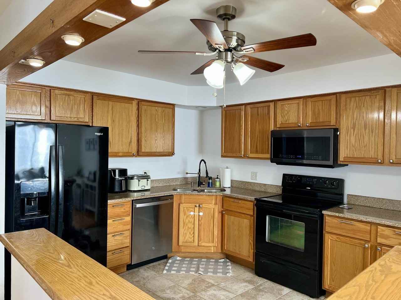 1108 Castilian Ct Apt 126 #126 - Photo 5 of 13