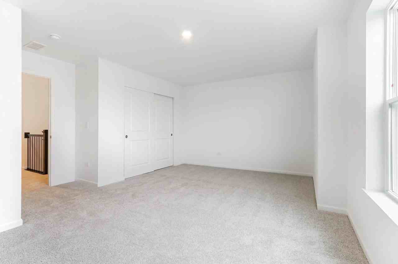 15230 S Hepworth Pl Unit 15230 #15230 - Photo 7 of 17