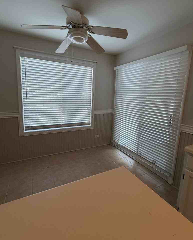 211 Ashbury Ln E Apt 7 #7 - Photo 4 of 10