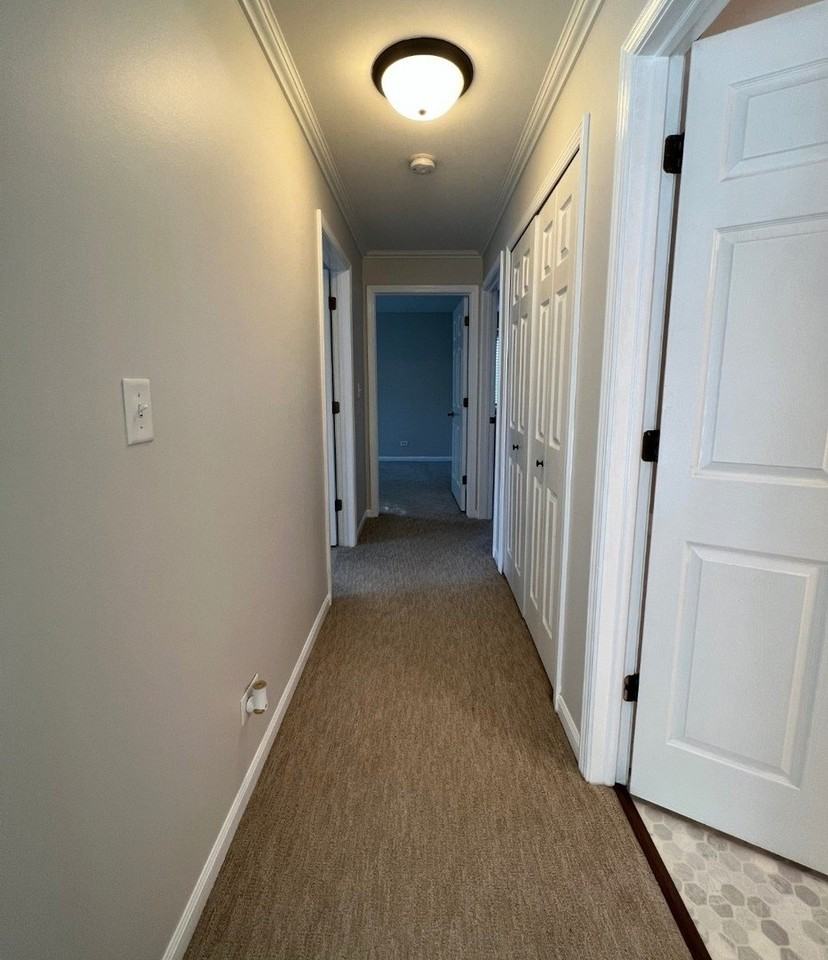 211 Ashbury Ln E Apt 7 #7 - Photo 5 of 10