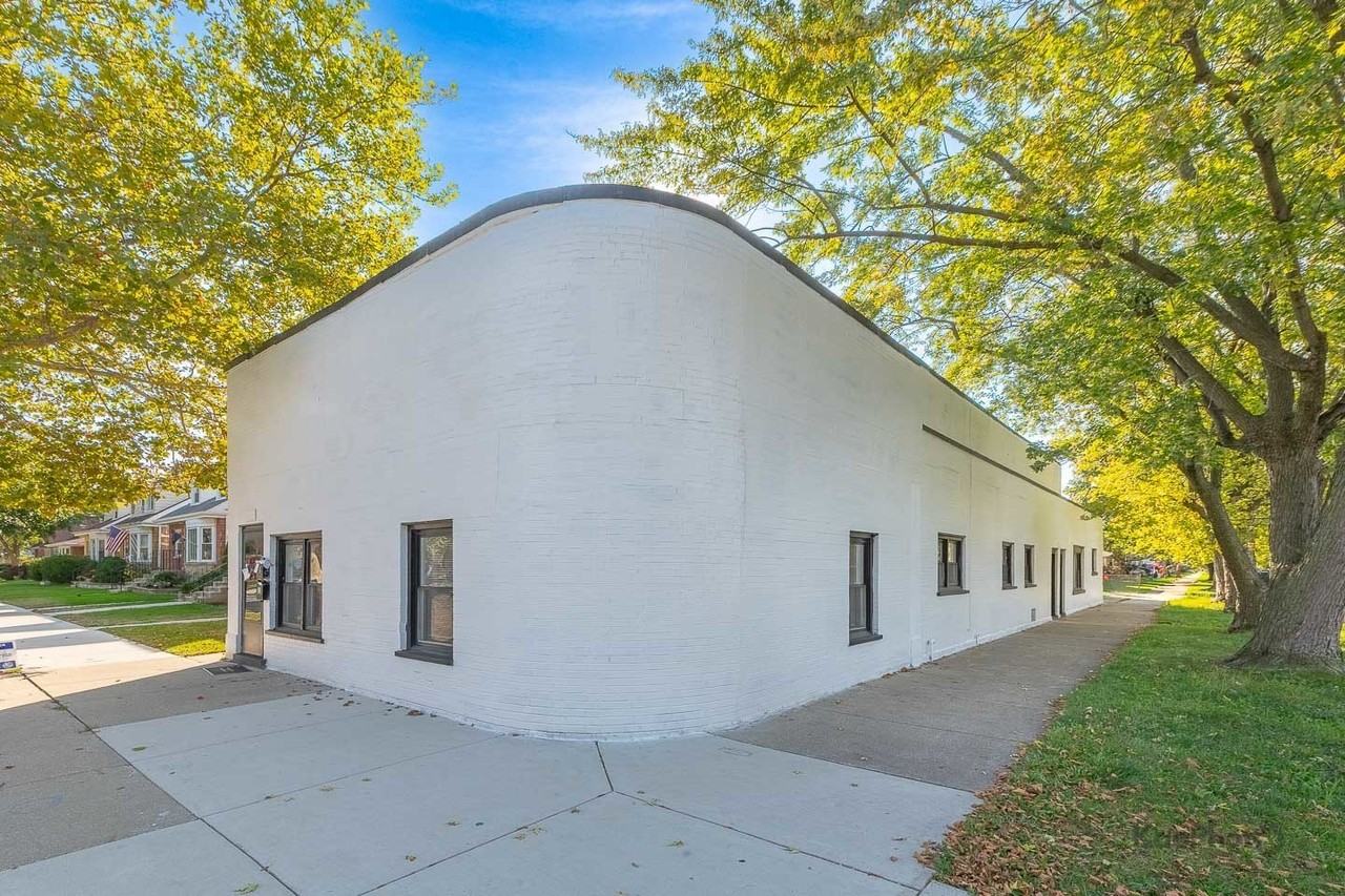 6259 W Peterson Ave Unit 1r #1R - Photo 3 of 34