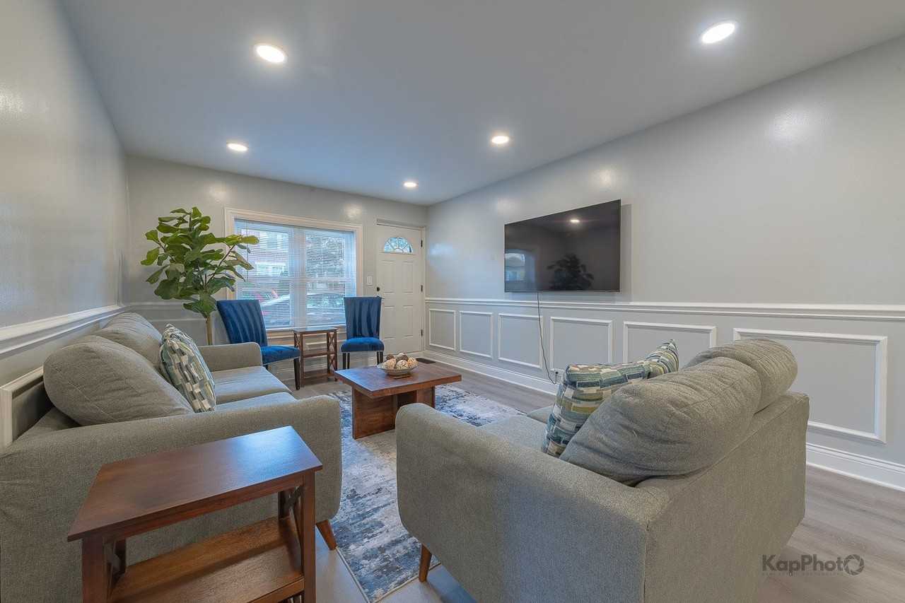 6259 W Peterson Ave Unit 1r #1R - Photo 6 of 34