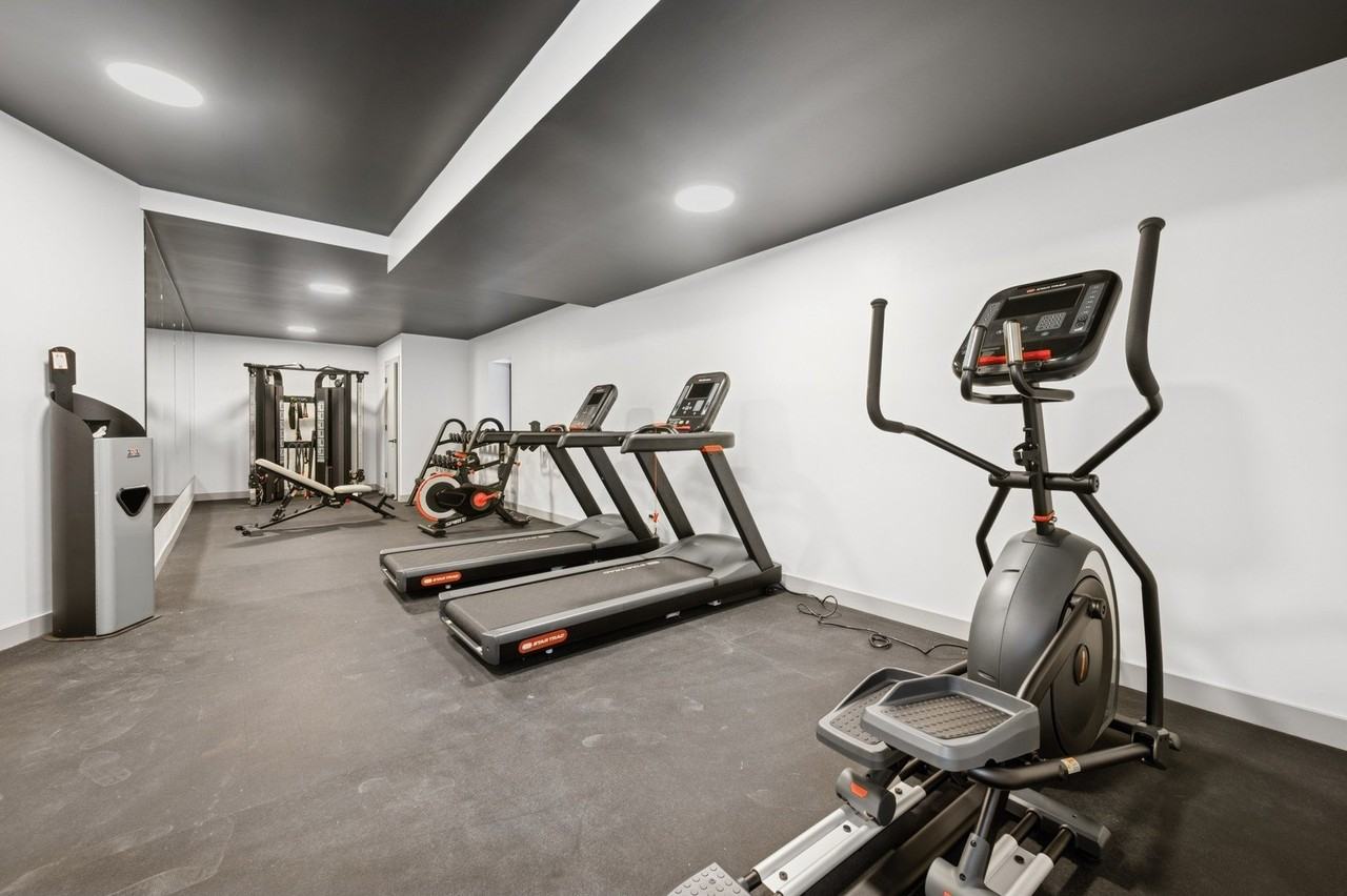 1339 W Estes Ave Apt 3d #3D - Photo 6 of 19