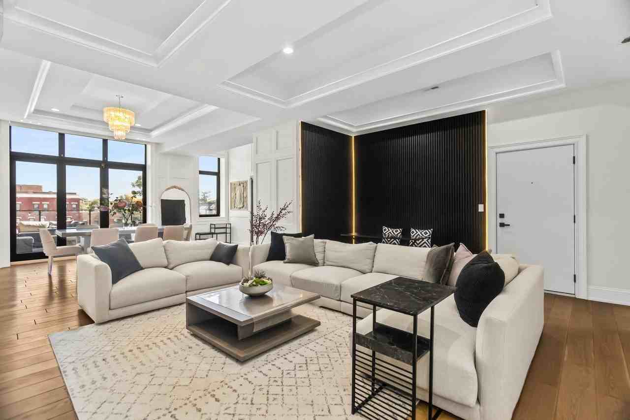 1425 W Fullerton Ave Unit 3n #3N - Photo 2 of 15