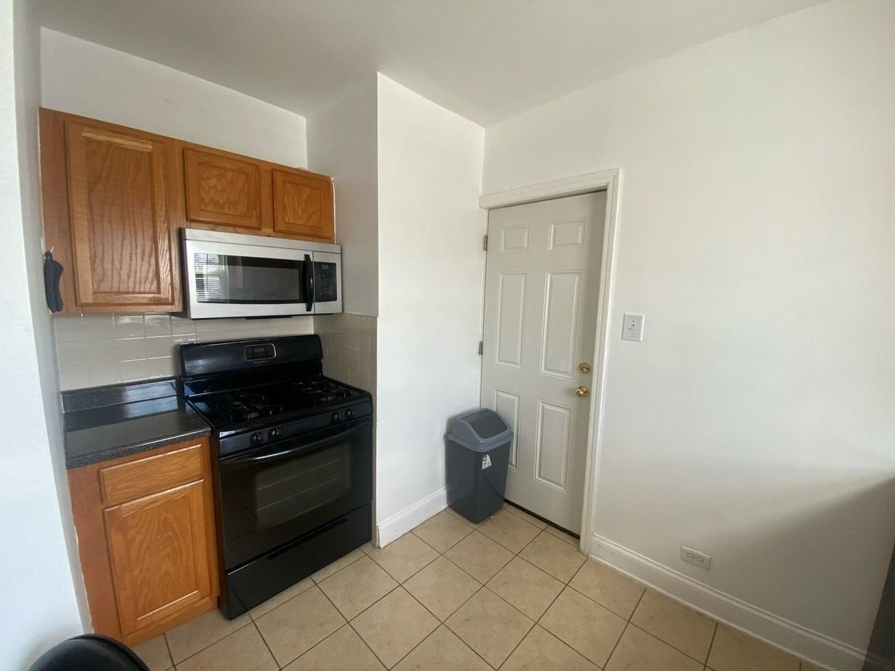 2419 N Oak Park Ave Apt 2c #2C - Photo 4 of 7