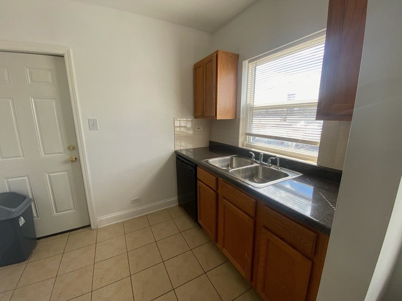 2419 N Oak Park Ave Apt 2c #2C - Photo 5 of 7