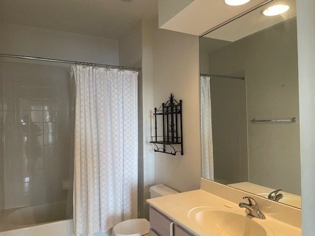 1914 Farnsworth Ln Unit 303 #303 - Photo 6 of 14