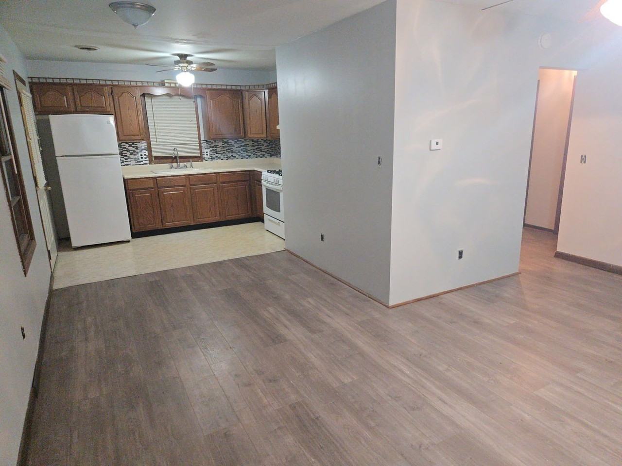 605 W Bluff St - Photo 2 of 8