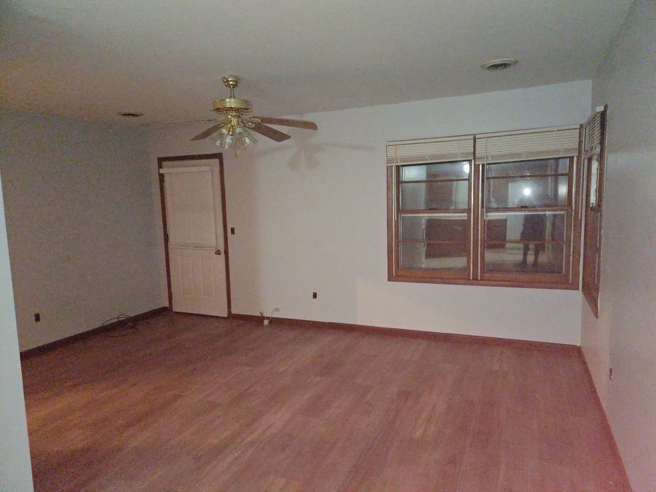 605 W Bluff St - Photo 4 of 8