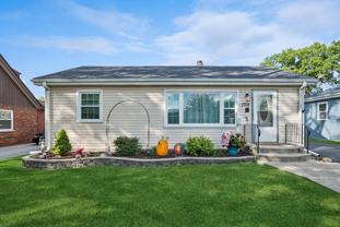 7318 W 113th St - Photo 1 of 1