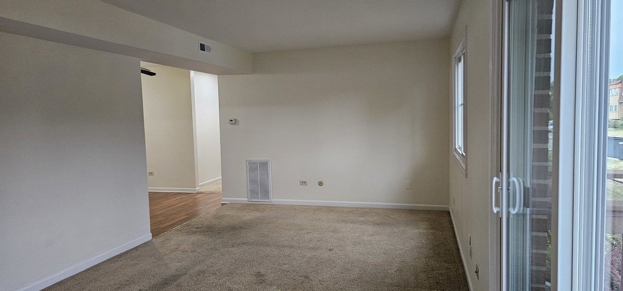 833 Village Quarter Rd Apt A4 #A4 - Photo 3 of 26