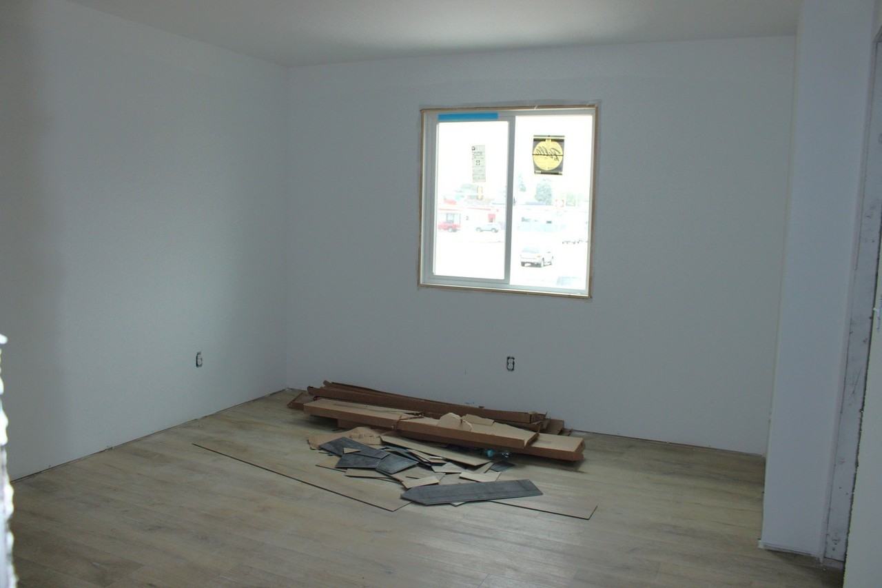 103 E Division St Unit 103 #103 - Photo 3 of 9