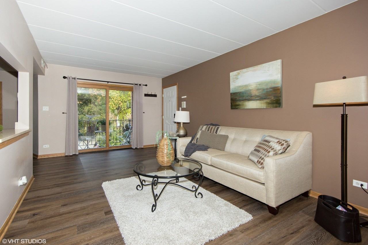 616 E 5th Ave Unit 201 #201 - Photo 3 of 16