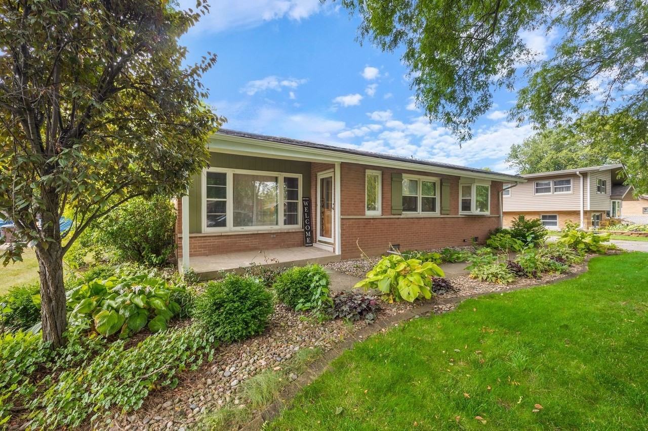 12548 S Major Ave - Photo 2 of 42