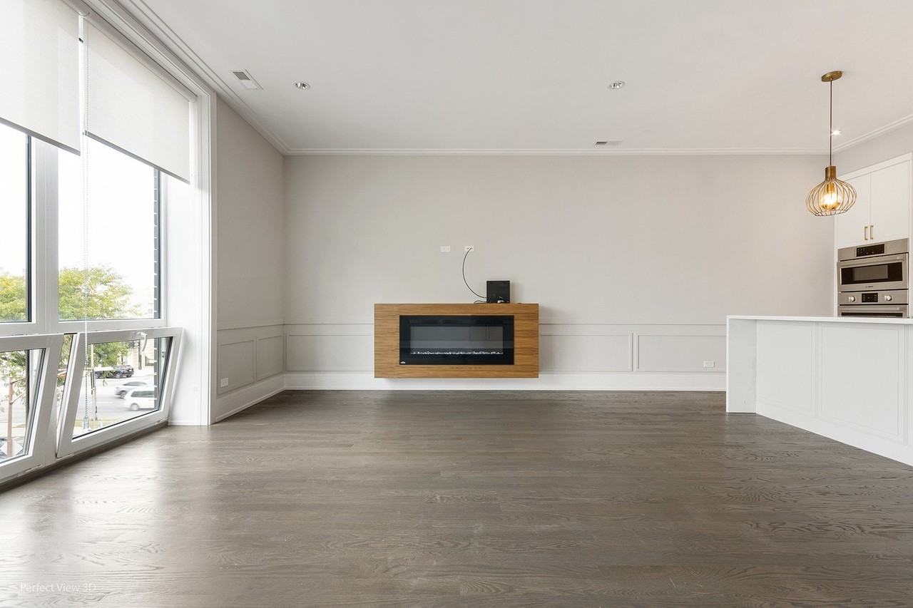 2409 W Berenice Ave Apt 401 #401 - Photo 6 of 23