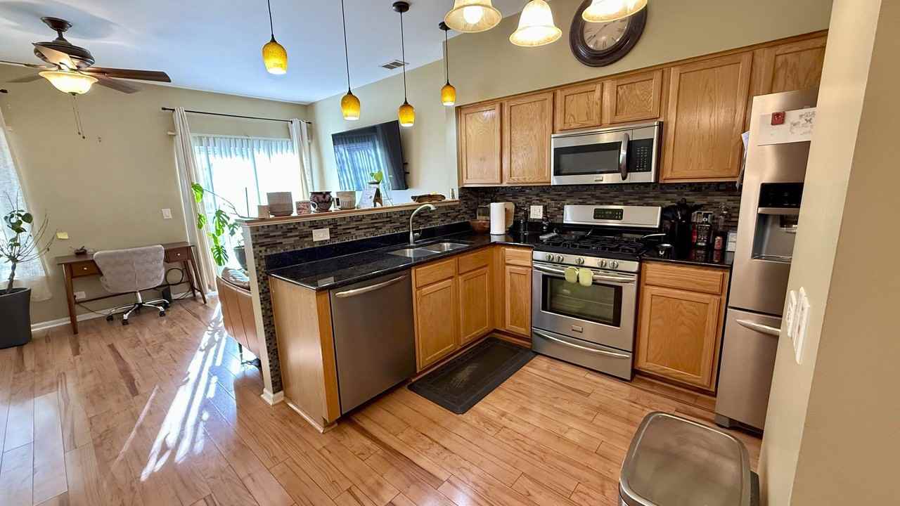 3359 Blue Ridge Dr - Photo 2 of 9