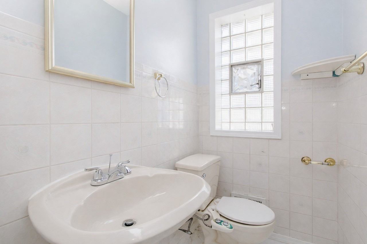 612 Maple Ct Unit 612 #612 - Photo 5 of 12