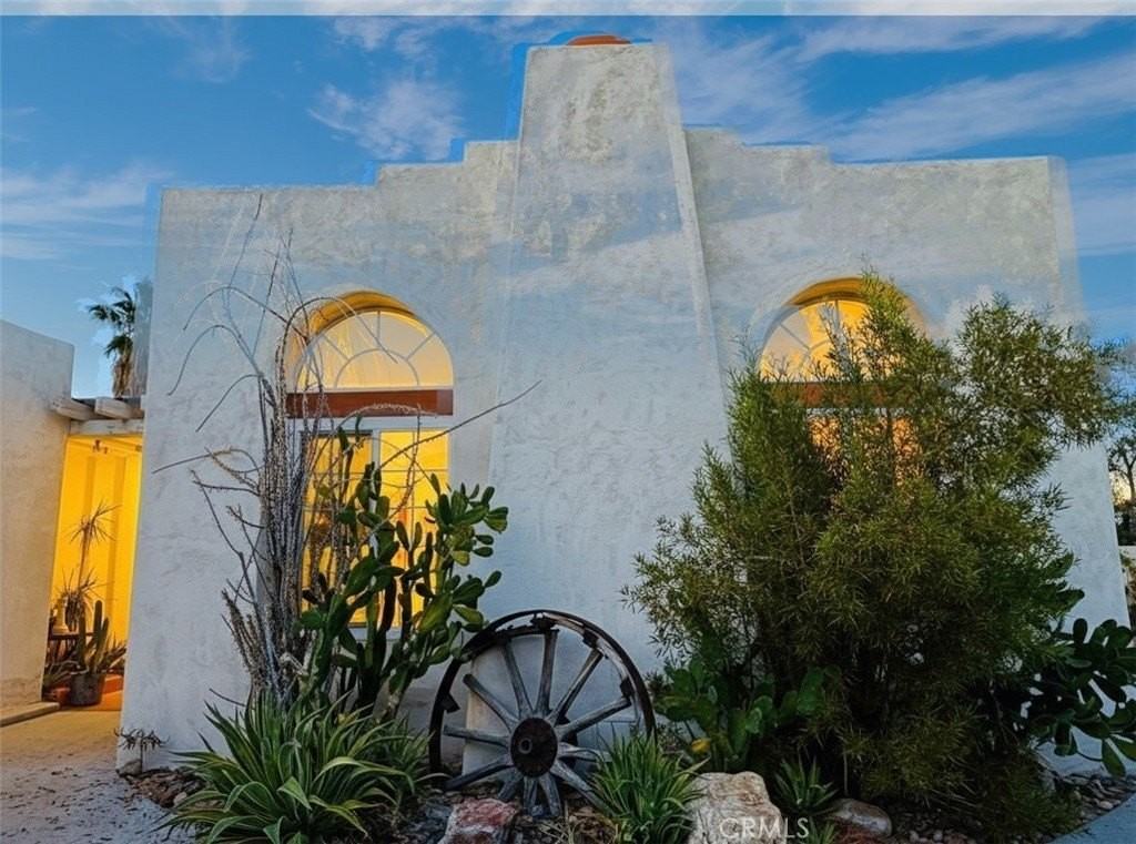 1932 S Barona Rd - Photo 2 of 19