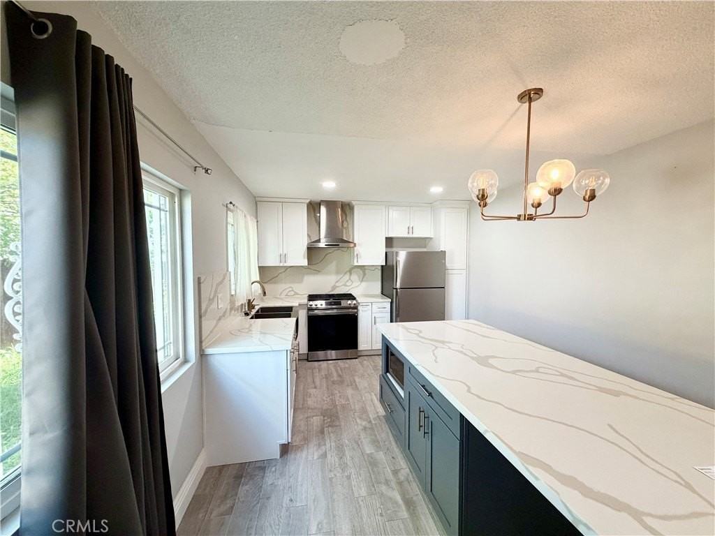 12758 Dalewood St - Photo 5 of 23