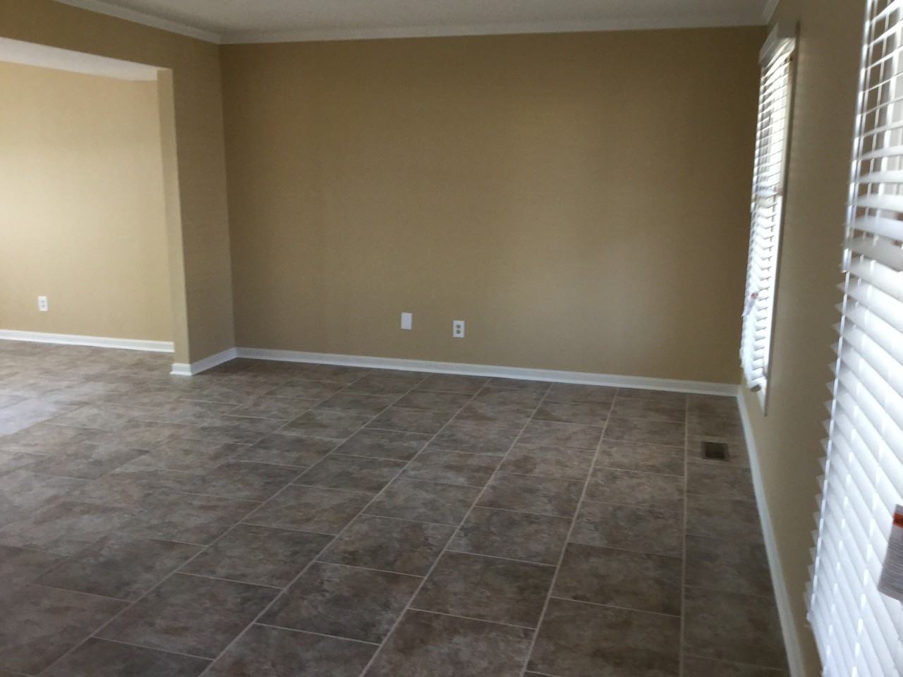 1102 Riverwood Pl Dr - Photo 3 of 16