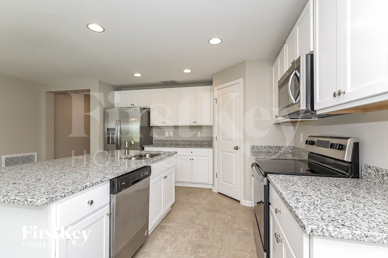 215 Southern Breeze Loop - Photo 5 of 15