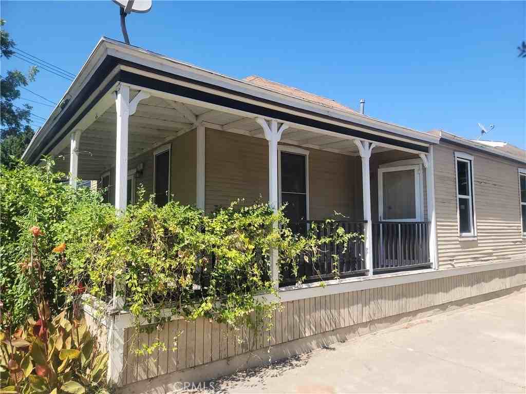 281 N Grand St - Photo 4 of 7