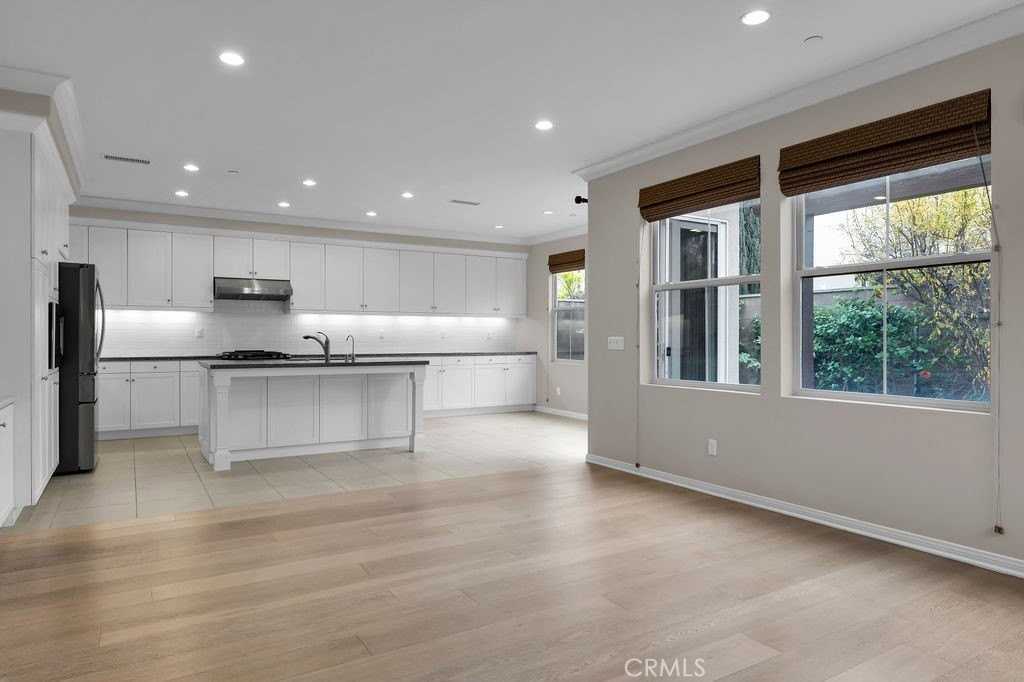 89 Devonshire - Photo 2 of 46