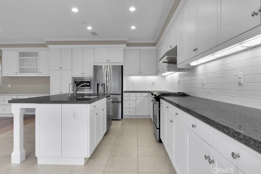 89 Devonshire - Photo 5 of 46