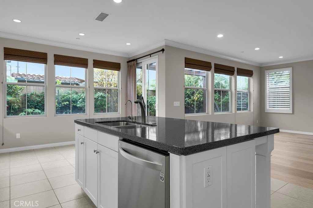 89 Devonshire - Photo 7 of 46