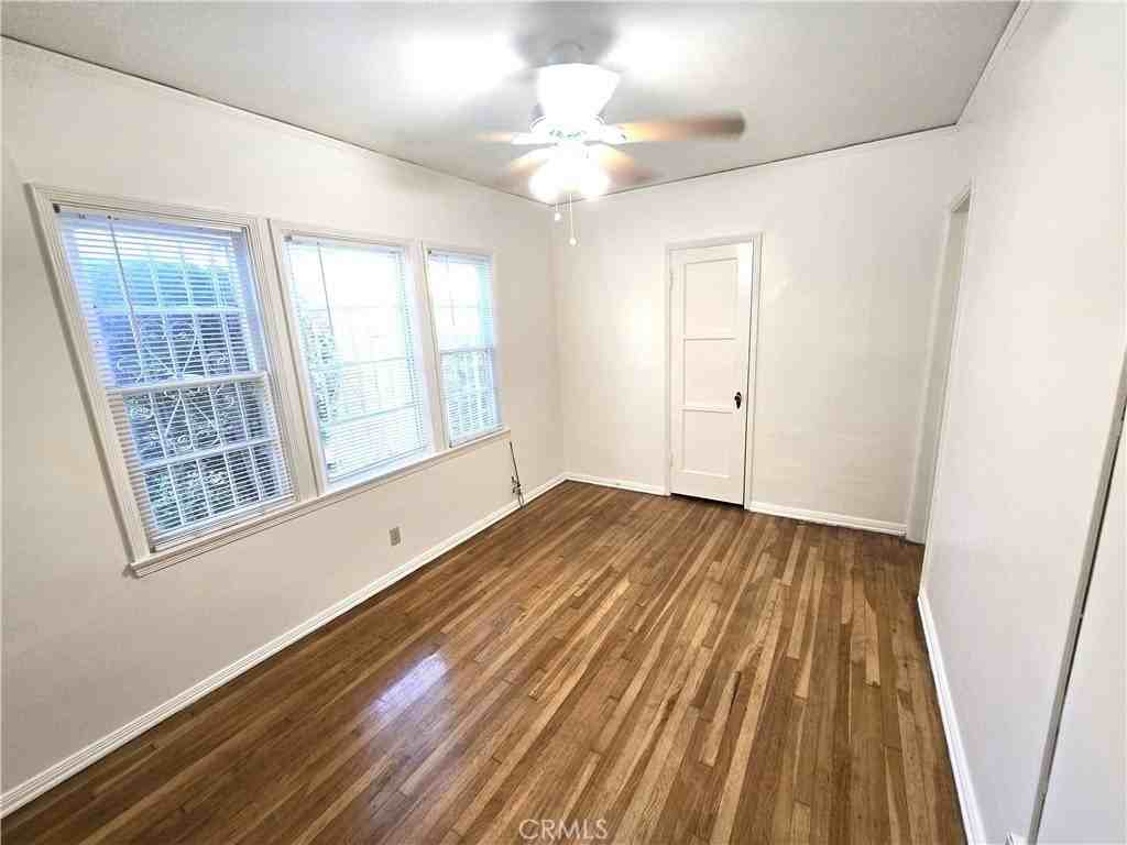 146 N Hamilton Dr #A - Photo 7 of 12