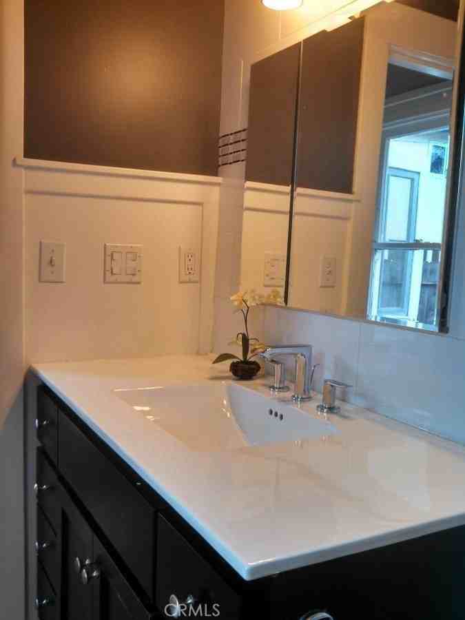 1520 Santa Rosa St - Photo 7 of 9