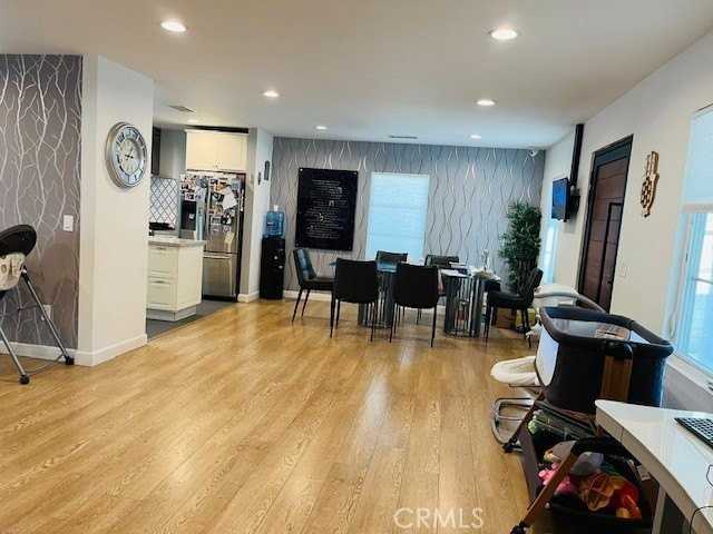 18719 Martha St - Photo 7 of 24