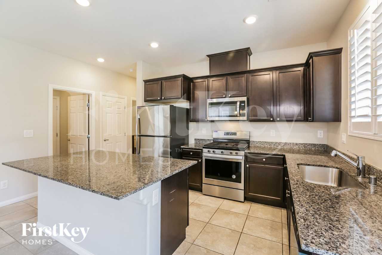 4348 Browns Creek Ave - Photo 7 of 16